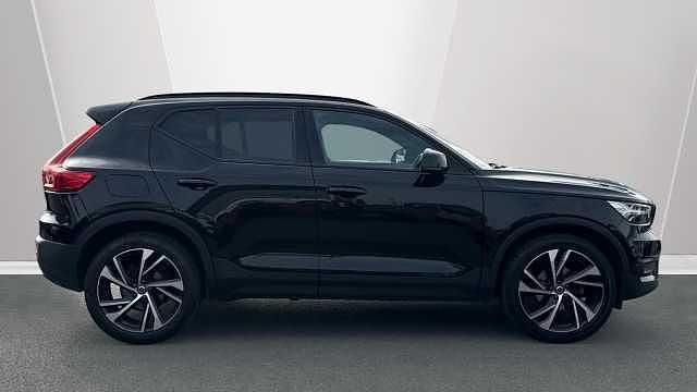 Used Volvo XC40 R-Design Pro 161 HP (118 kW) 2021 Black SUV