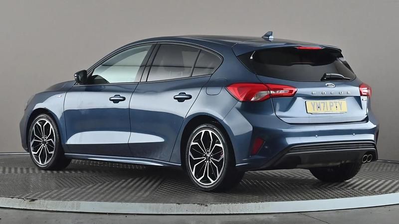 Used Ford Focus ST-Line X 125 HP (91 kW) 2022 Blue Hatchback