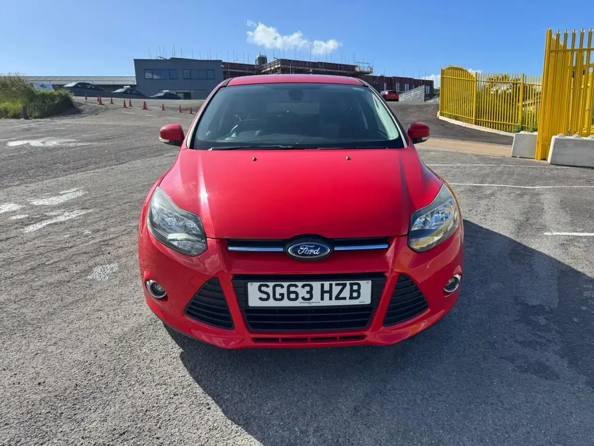 Used Ford Focus Zetec 2013 Red Hatchback