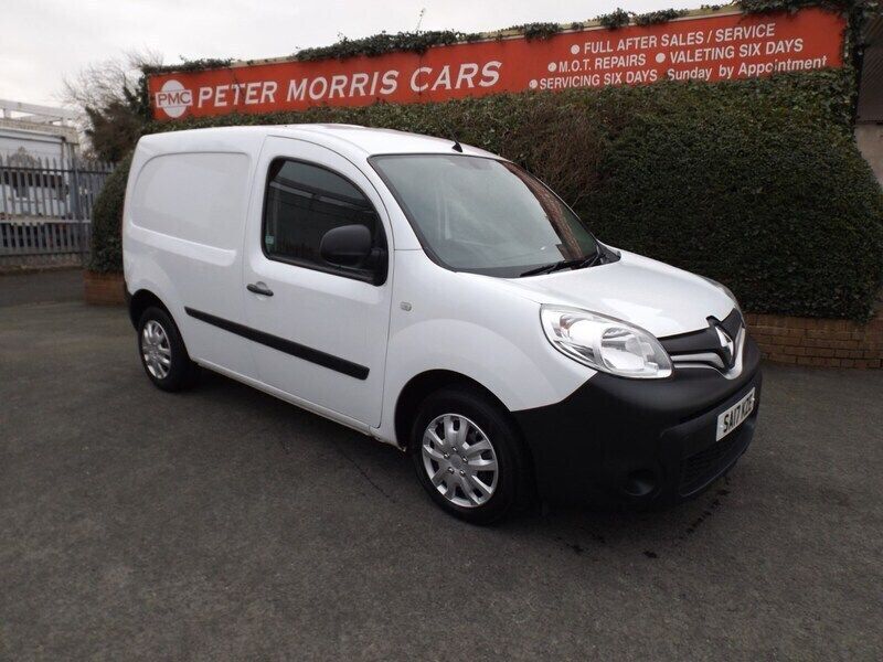 White Used 2017 Renault Kangoo Business MPV | £5,495 (Fair price) - Image 1/4