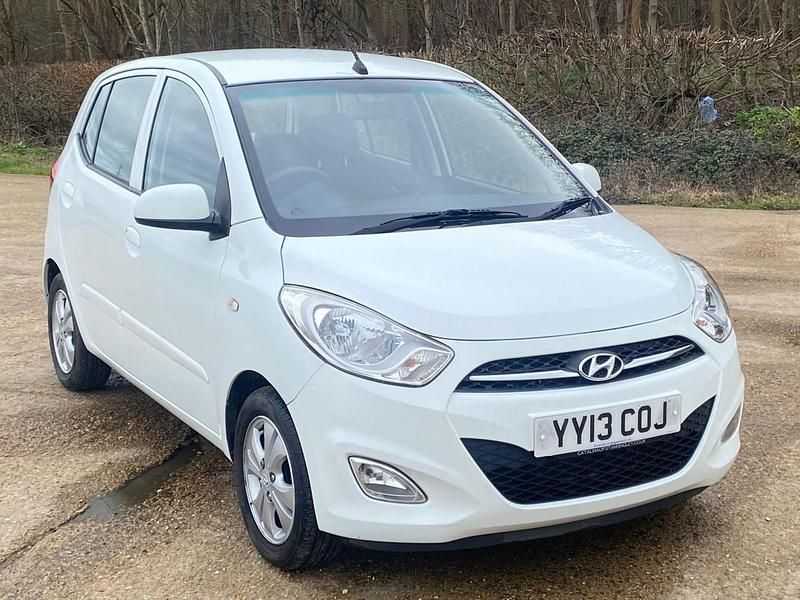 Used Hyundai i10 Active 2013 White Hatchback