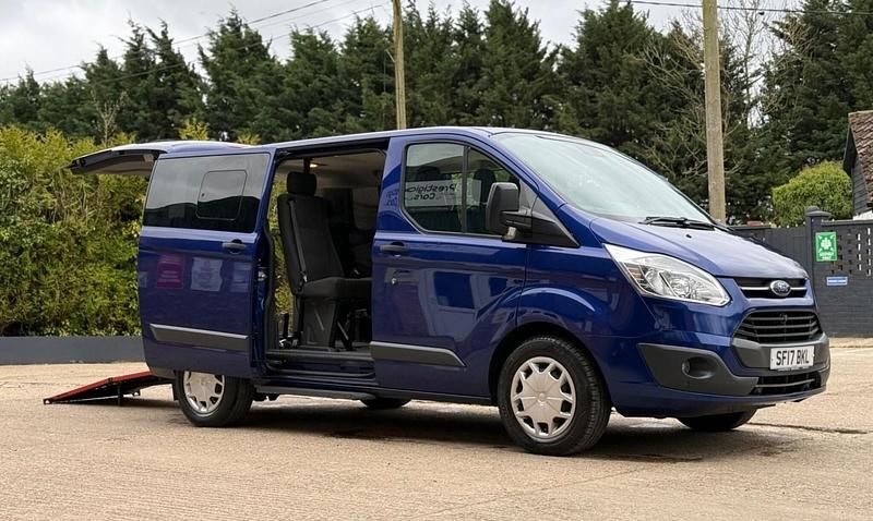 Used Ford Tourneo Custom Zetec 2017 Blue Van