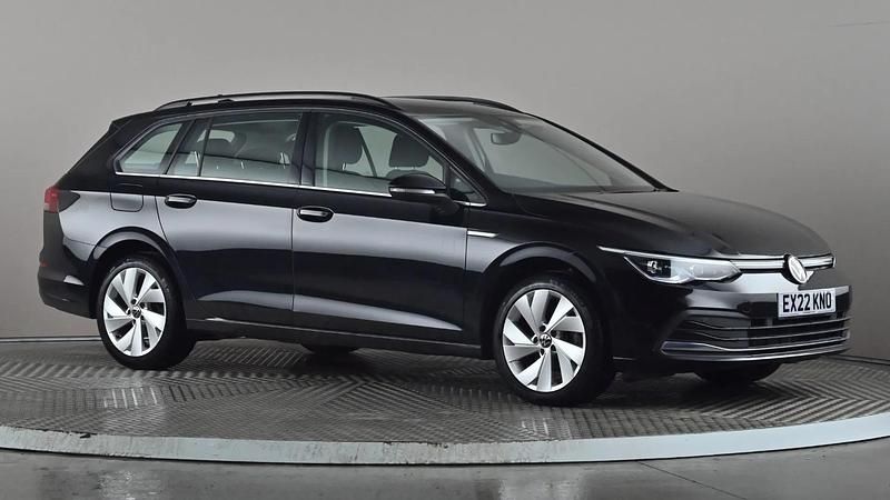 Used VW Golf VIII Style 130 HP (95 kW) 2022 Black Estate