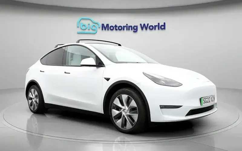 Used Tesla Model Y Long Range AWD 286 kW (389 HP) 2025 SUV