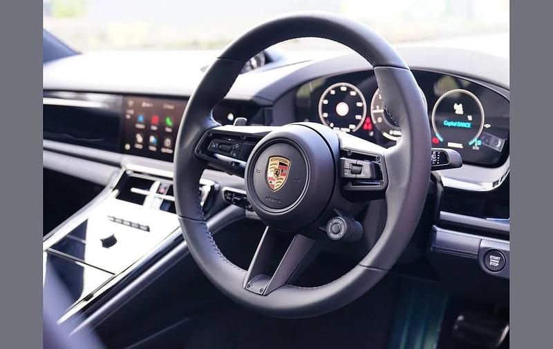 Used Porsche Panamera 349 HP (256 kW) 2025 Black Sedan