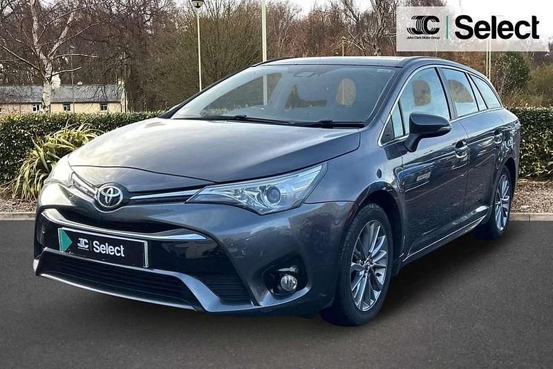 Used Toyota Avensis Business Edition 112 HP (82 kW) 2017 Grey Estate