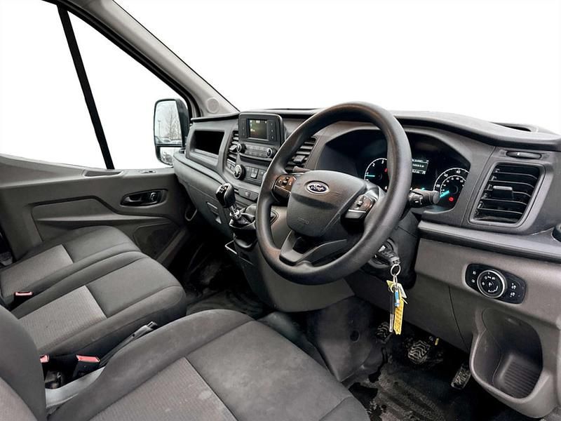 Used Ford Transit 130 HP (95 kW) 2021 White Van