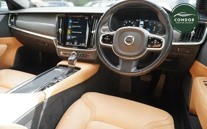Used Volvo V90 CC 190 HP (139 kW) 2019 Estate