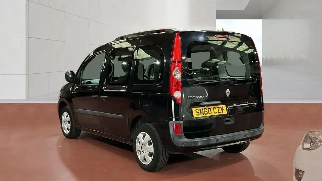 Used Renault Kangoo Expression 105 HP (77 kW) 2010 Black MPV