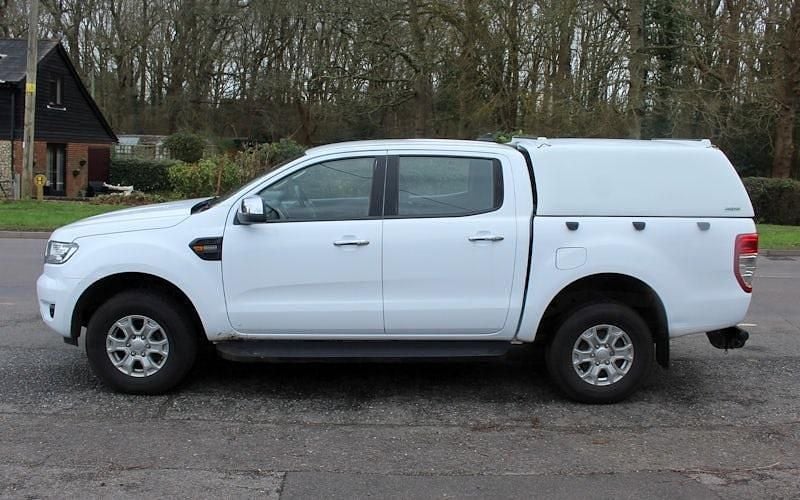 Used Ford Ranger XLT 170 HP (125 kW) 2022 White Pickup