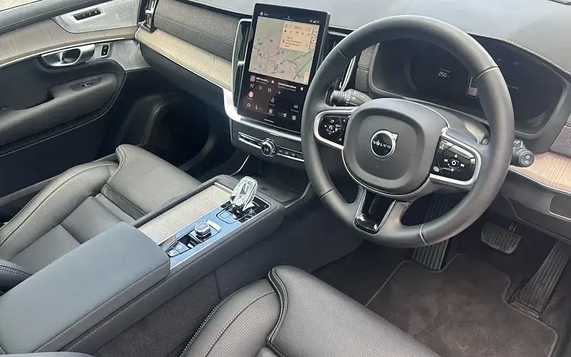 Begagnad Volvo XC90 Ultra 455 HK (334 kW) 2025 Blå SUV