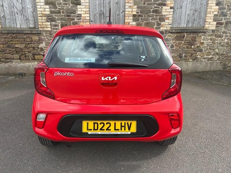 Used Kia Picanto 67 HP (49 kW) 2022 Red Hatchback