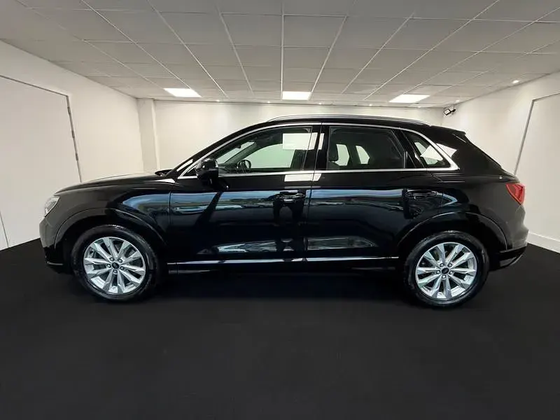 Used Audi Q3 Sport 147 HP (108 kW) 2022 Black SUV