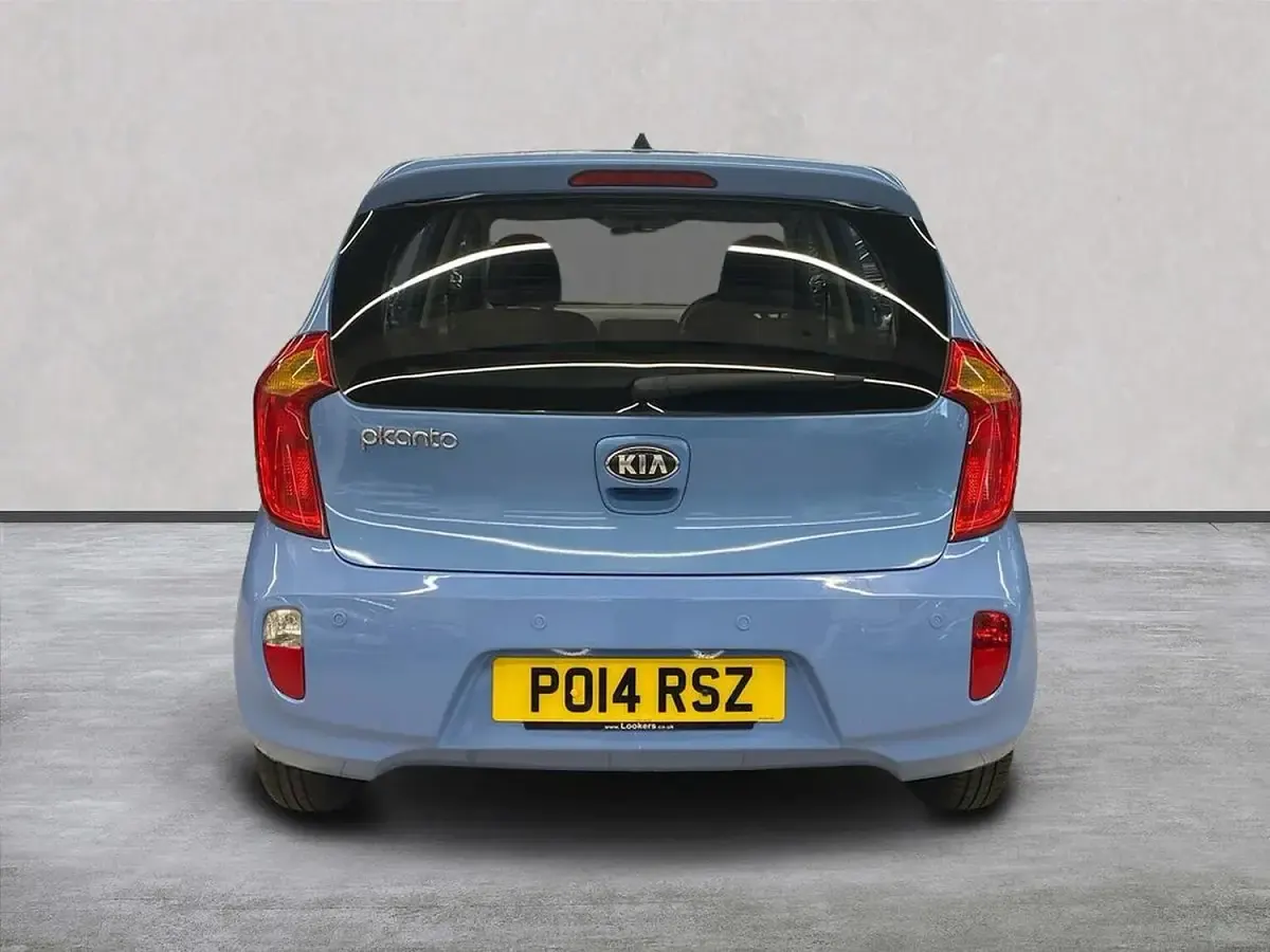 Used Kia Picanto 85 HP (62 kW) 2014 Blue Hatchback