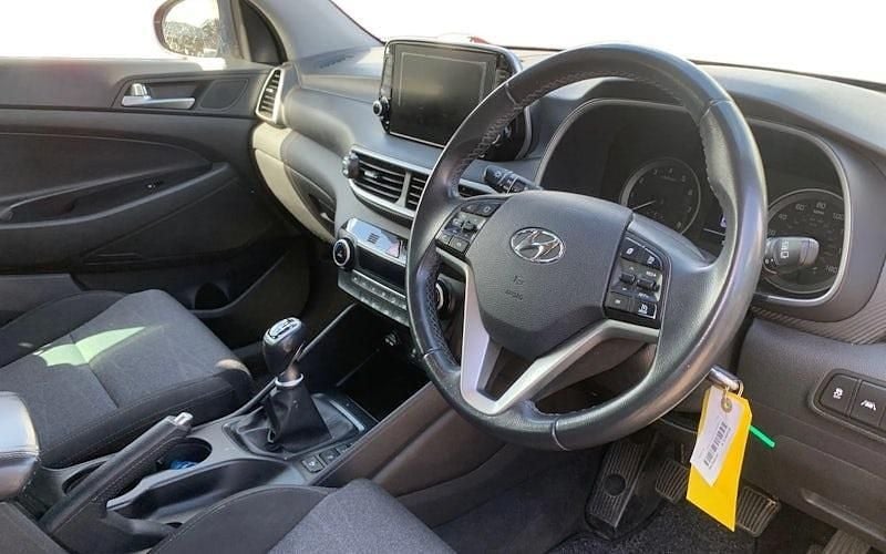 Usado Hyundai Tucson SE 132 HP (97 kW) 2020 SUV