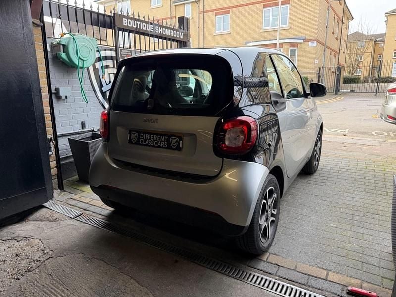Used Smart ForTwo Coupé Prime 2017 Silver Coupe