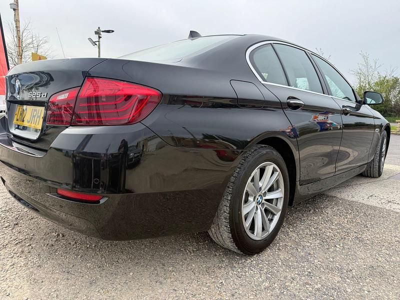Usado BMW 525 2016 Negro Berlina