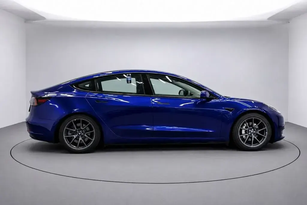 Used Tesla Model 3 RWD 177 kW (241 HP) 2023 Blue Sedan