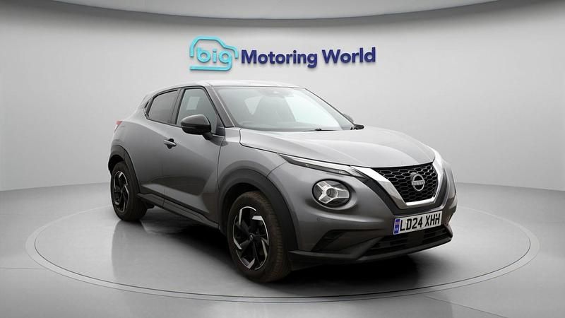 Used Nissan Juke N-Connecta 114 HP (83 kW) 2023 Grey SUV