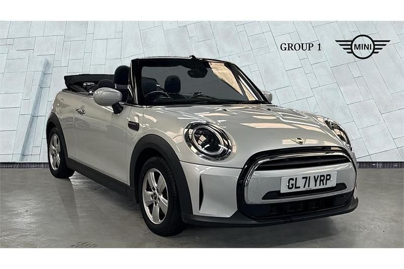 White silver Used 2022 Mini Cooper Cabriolet Classic Cabriolet | £16,995 (Fair price) - Image 1/4