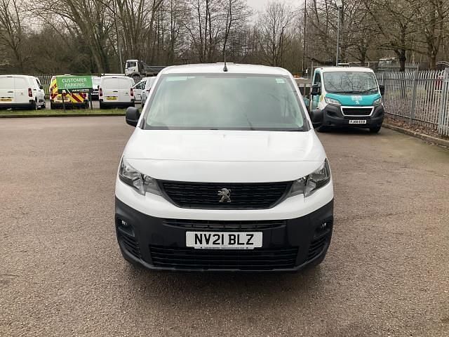 Used Peugeot Partner 2021 White MPV