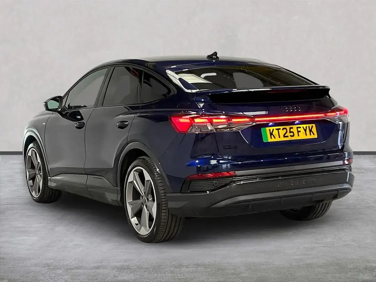 Used Audi Q4 e-tron Premium 210 kW (286 HP) 2025 Blue SUV