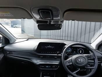 Used Hyundai Bayon Premium 100 HP (73 kW) 2023 Red SUV