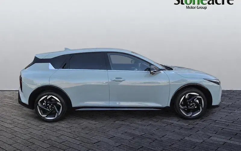 Used Kia K4 GT-Line 177 HP (130 kW) 2026 Green Hatchback
