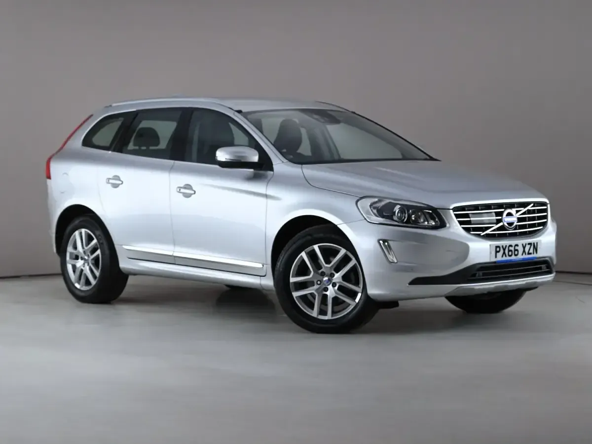 Used Volvo XC60 SE Lux 190 HP (139 kW) 2016 SUV