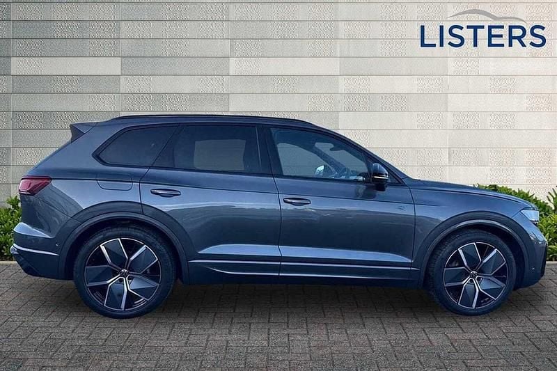 New VW Touareg Black Edition 2025 Silicon grey SUV