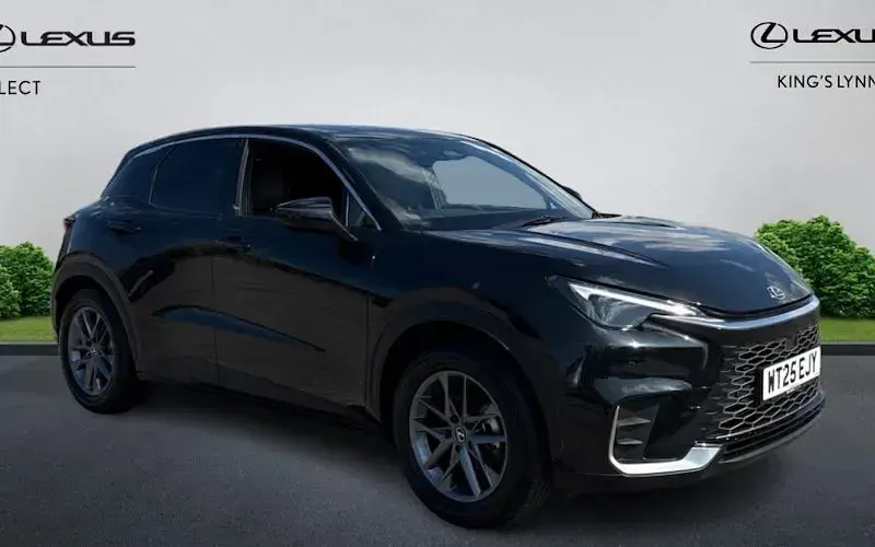 Used Lexus LBX 136 HP (100 kW) 2026 SUV