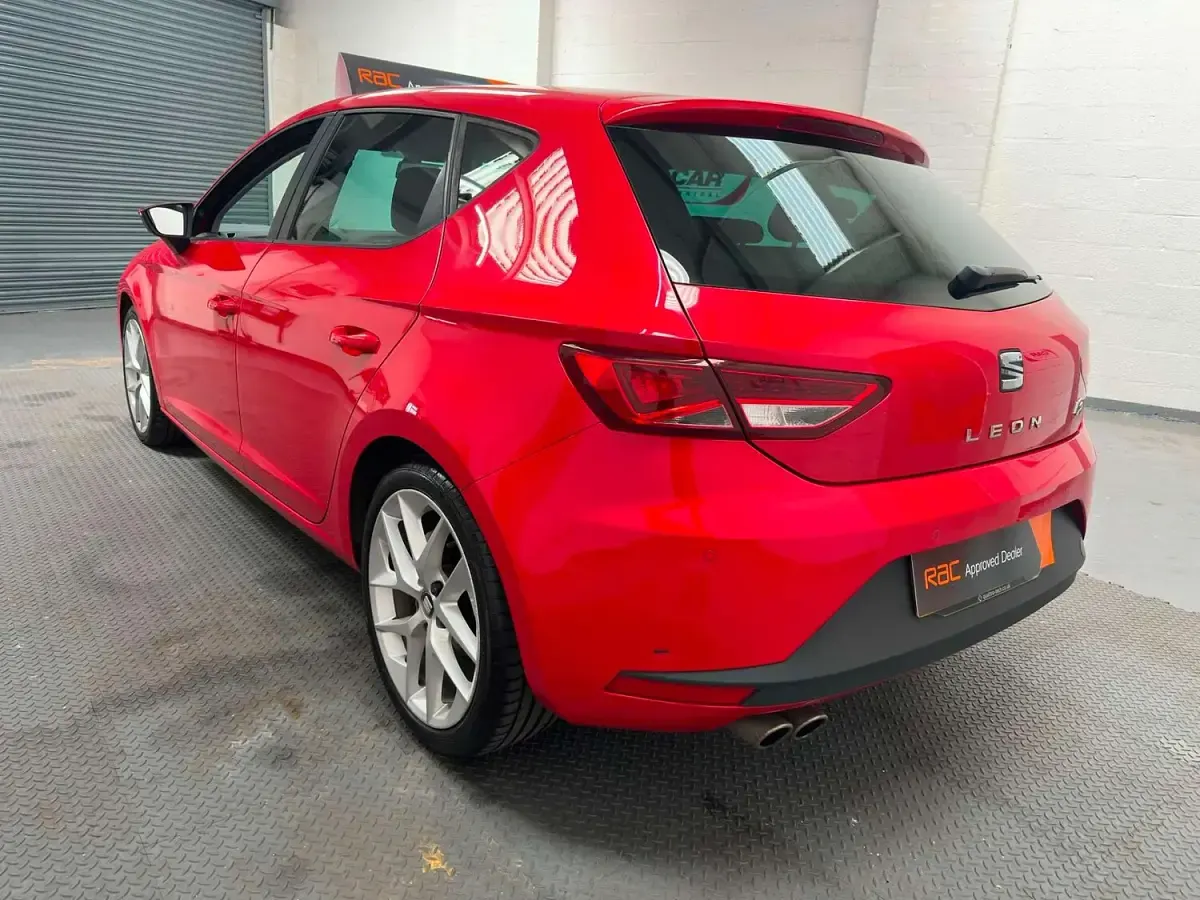 Used Seat Leon FR 184 HP (135 kW) 2013 Red Hatchback