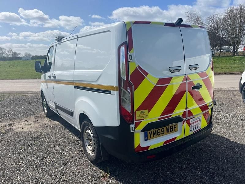 Used Ford Transit Custom 105 HP (77 kW) 2020 White Van