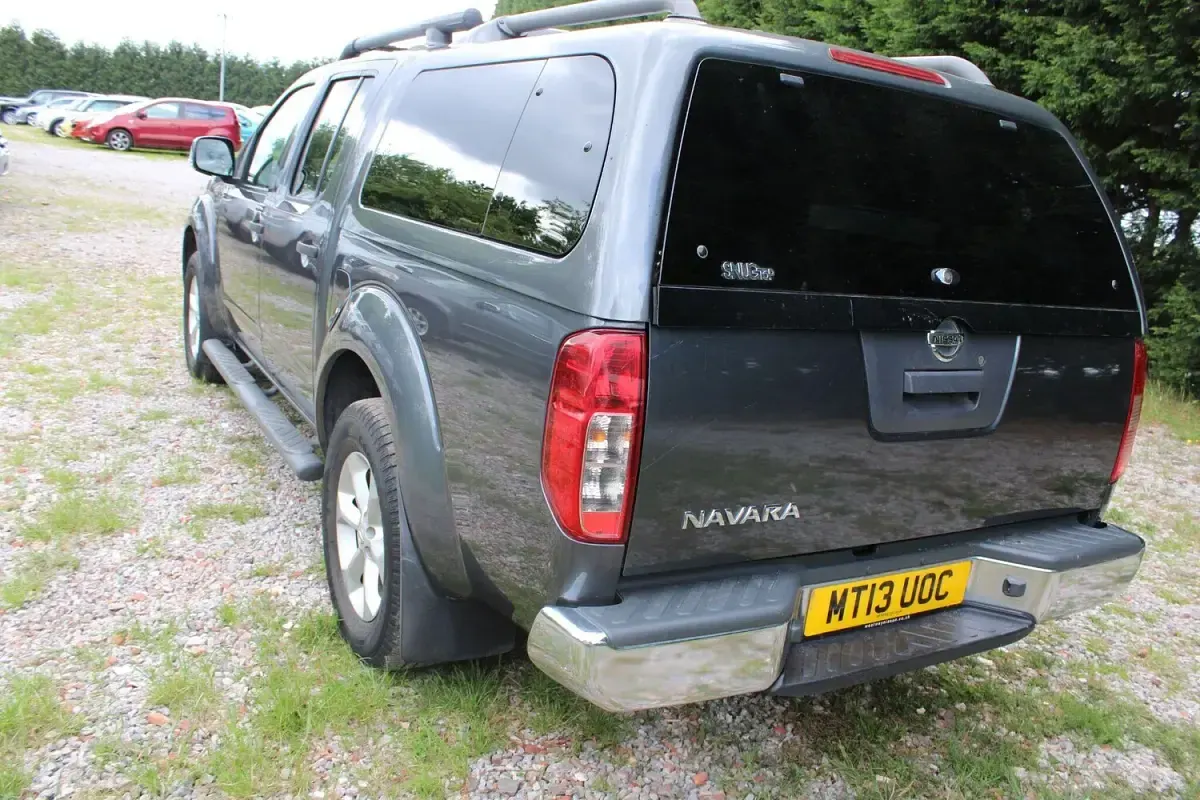 Used Nissan Navara Tekna 2013 Grey Pickup