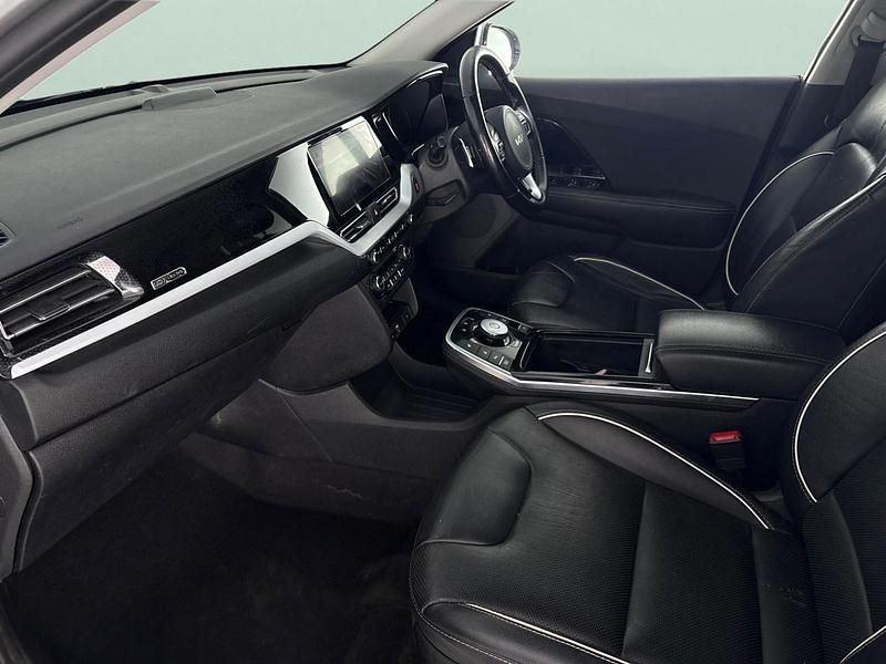 Used Kia e-Niro 147 kW (201 HP) 2021 Grey SUV