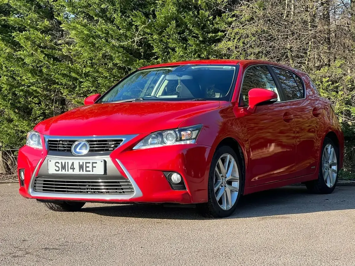 Used Lexus CT200h 2014 Red Hatchback