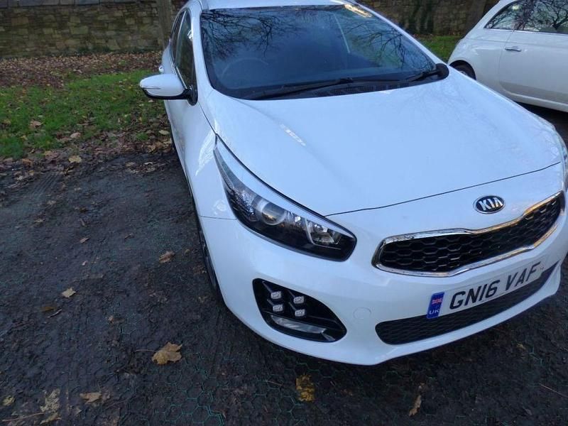 Used Kia Ceed GT-Line 2016 White Hatchback