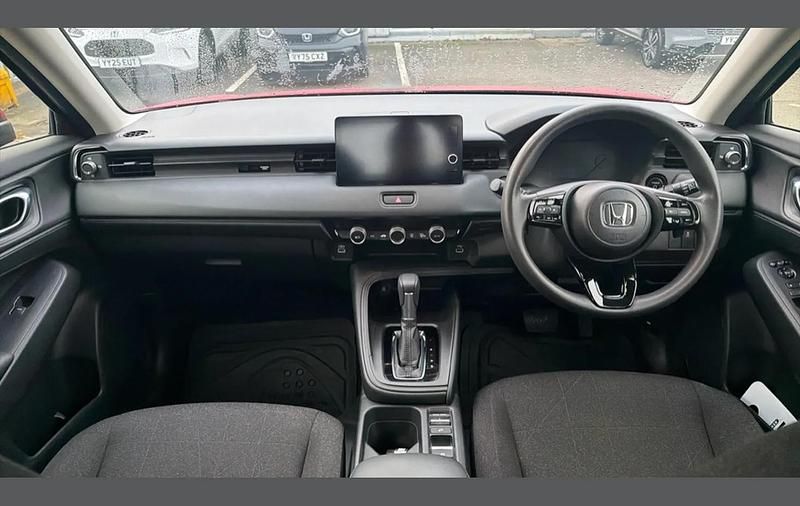 Used Honda HR-V Elegance 128 HP (94 kW) 2022 Red SUV