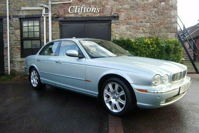 Used Jaguar XJ 240 HP (176 kW) 2005 Sedan