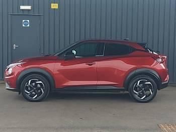 Used Nissan Juke N-Connecta 114 HP (83 kW) 2023 Red SUV