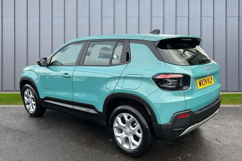 Used Jeep Avenger Altitude 100 HP (73 kW) 2024 Grey SUV