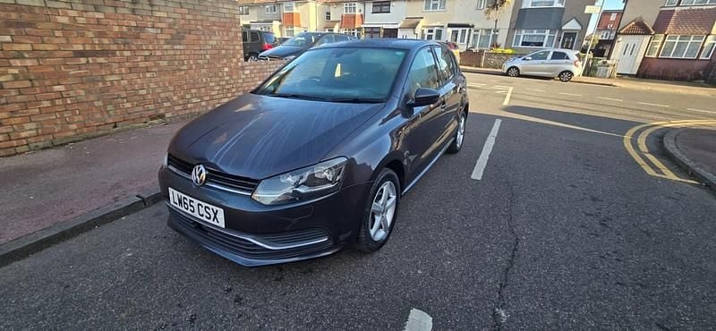 Begagnad VW Polo 2015 Grå Halvkombi