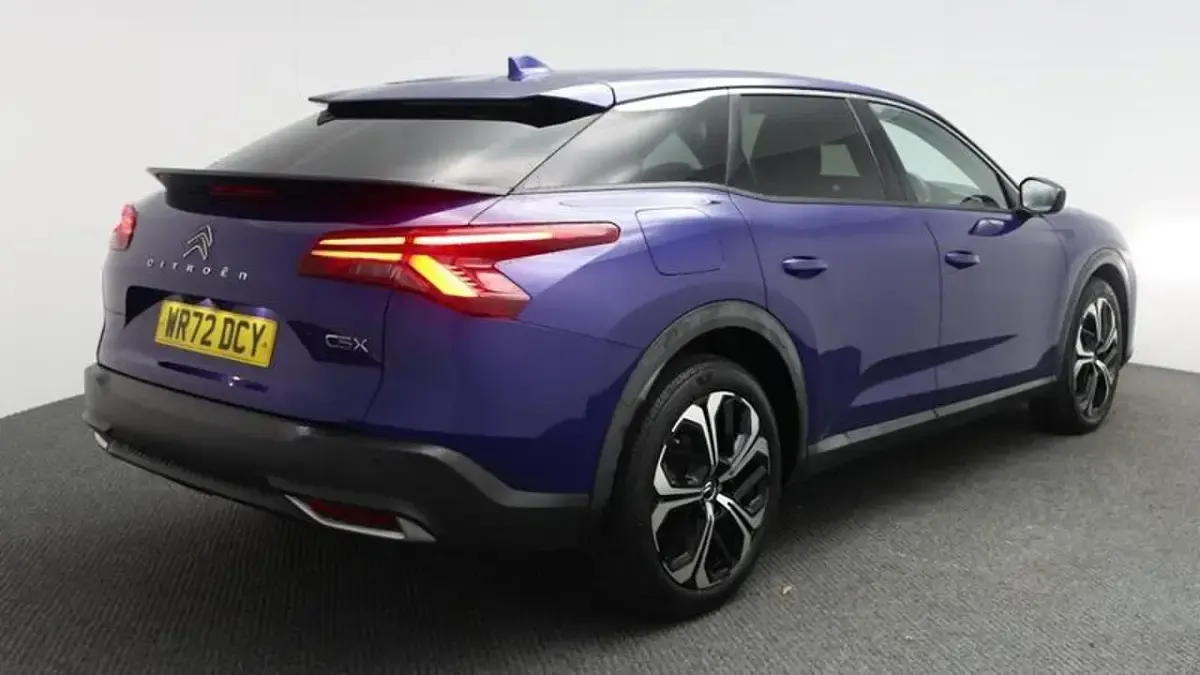Usado Citroën C5 X PureTech 127 HP (93 kW) 2022 Azul Carrinha