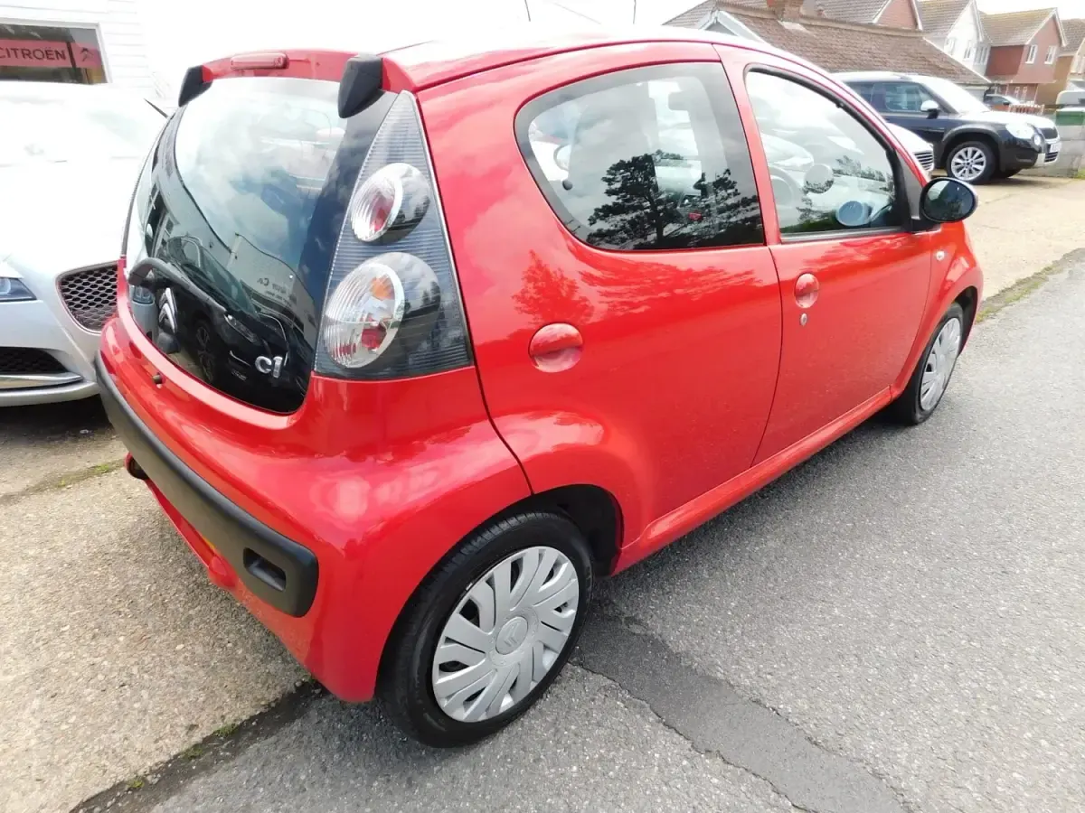 Używany Citroën C1 VTR Sport 68 KM (50 kW) 2012 Czerwony Hatchback