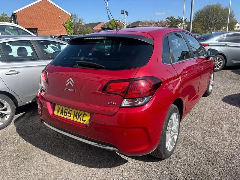 Used Citroën C4 Flair 120 HP (88 kW) 2016 Red Hatchback