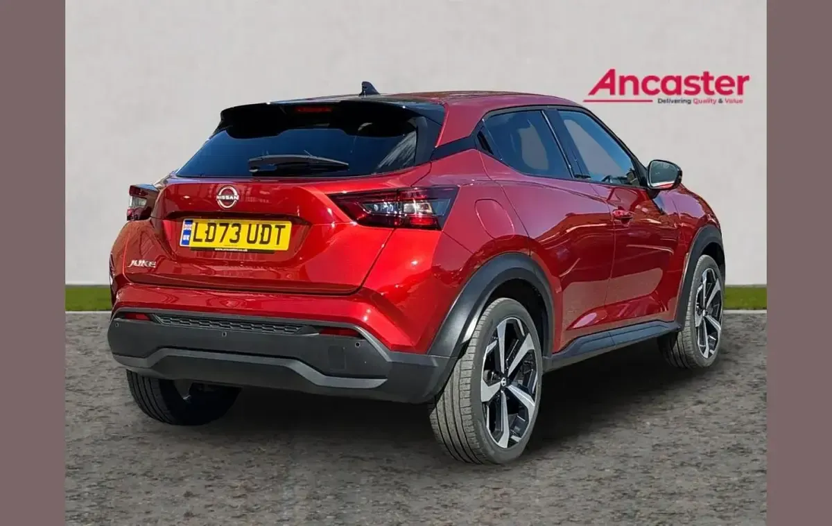 Used Nissan Juke Tekna 112 HP (82 kW) 2023 Red SUV