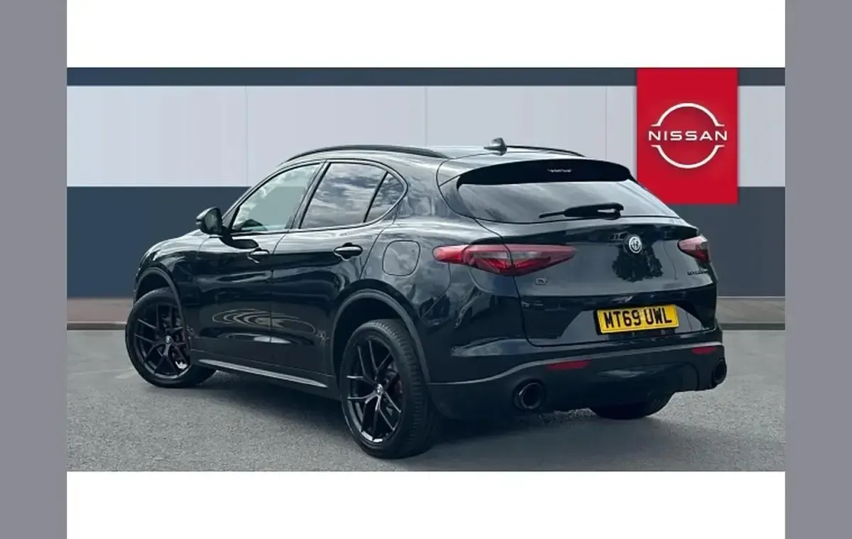 Used Alfa Romeo Stelvio 196 HP (144 kW) 2019 Black SUV
