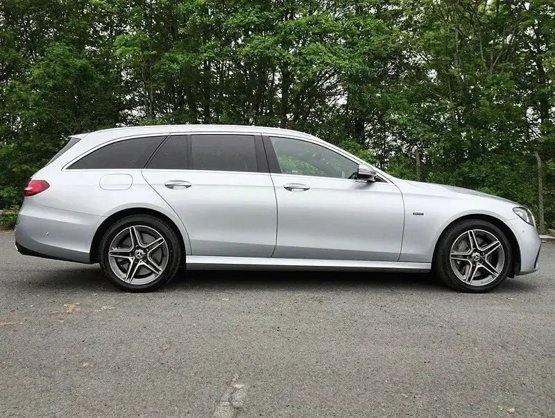 Used Mercedes E300 AMG line 306 HP (225 kW) 2020 Silver Estate