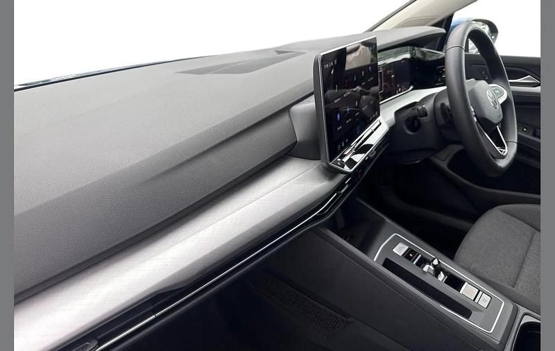 Used VW Golf VIII Match 147 HP (108 kW) 2025 Blue Hatchback