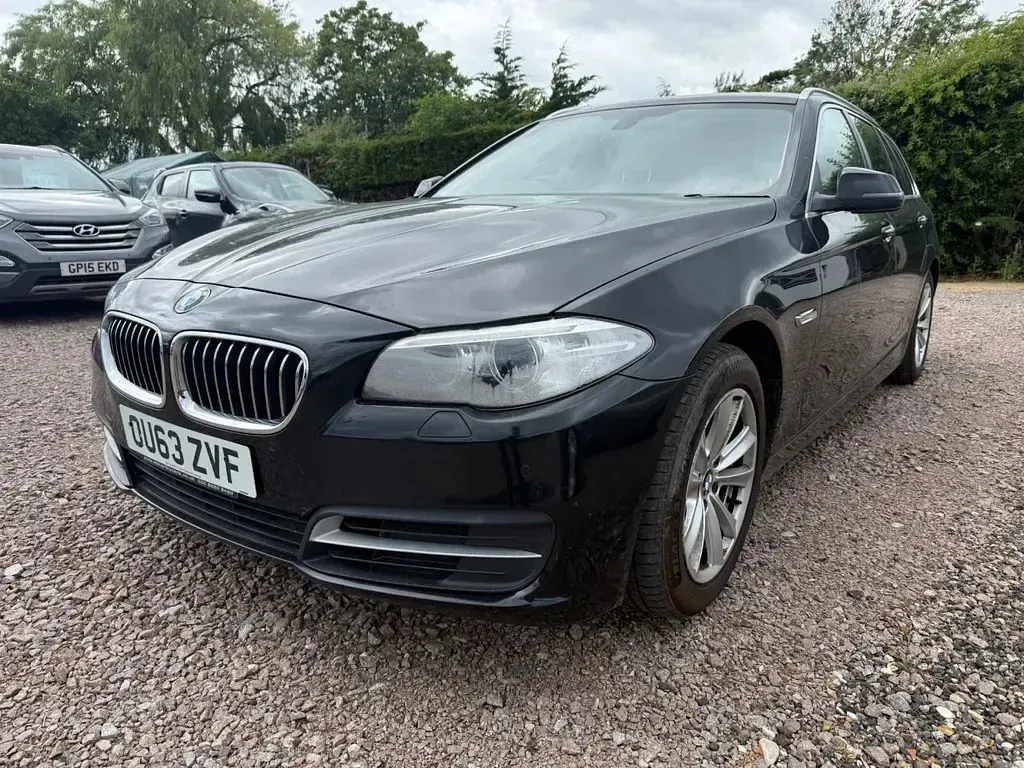 Used BMW 525 Executive 218 HP (160 kW) 2013 Black Estate